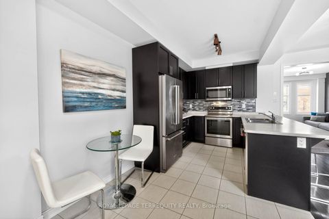 Photo 13 at 190 East's Corners Boulevard, Kleinburg, Vaughan