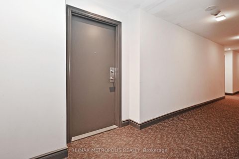 Photo 4 at 809 - 11611 Yonge Street, Jefferson, Richmond Hill