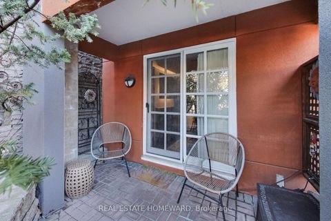 Photo 4 at 101 - 2371 Queen Street E, The Beaches, Toronto