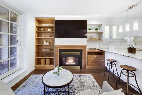 Photo 9 at 101 - 2371 Queen Street E, The Beaches, Toronto