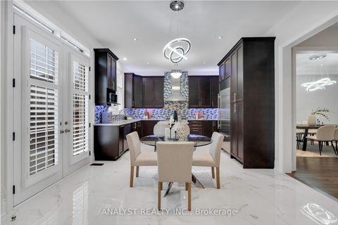 Photo 8 at 61 Ross Vennare Crescent, Kleinburg, Vaughan