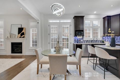 Photo 14 at 61 Ross Vennare Crescent, Kleinburg, Vaughan