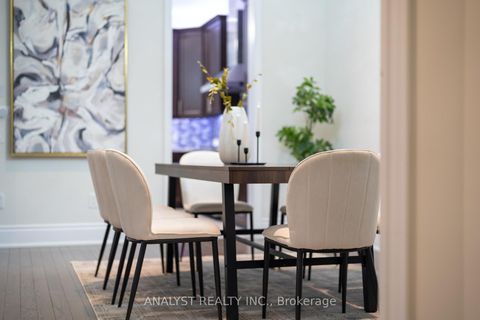 Photo 16 at 61 Ross Vennare Crescent, Kleinburg, Vaughan