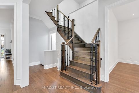 Photo 21 at 61 Ross Vennare Crescent, Kleinburg, Vaughan