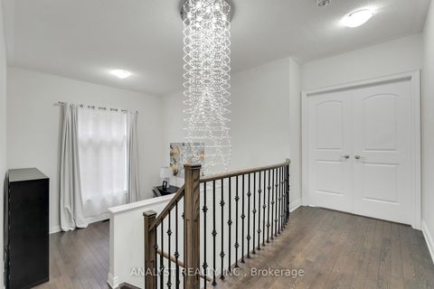 Photo 22 at 61 Ross Vennare Crescent, Kleinburg, Vaughan