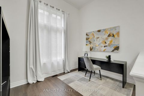 Photo 23 at 61 Ross Vennare Crescent, Kleinburg, Vaughan