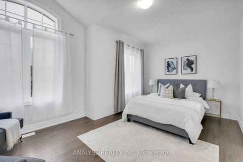 Photo 34 at 61 Ross Vennare Crescent, Kleinburg, Vaughan