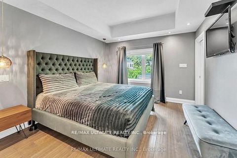 Photo 18 at 10 Oakdene Crescent, Danforth, Toronto