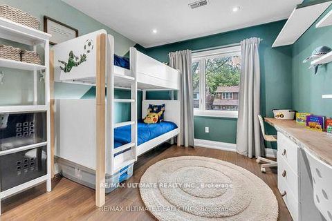 Photo 26 at 10 Oakdene Crescent, Danforth, Toronto