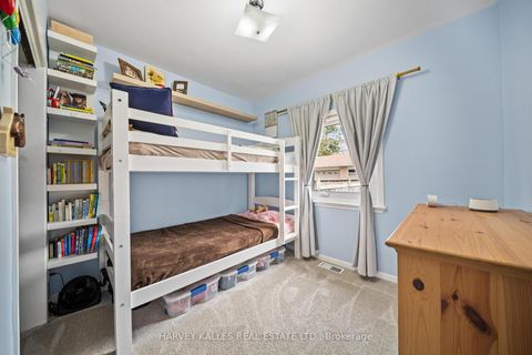 Photo 9 at 231 Bicknell Avenue, Eglinton West, Toronto
