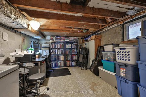 Photo 15 at 231 Bicknell Avenue, Eglinton West, Toronto