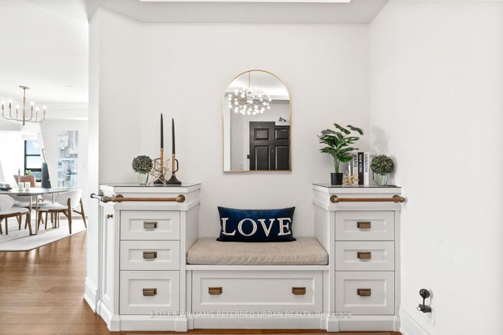 Photo 15 at 708 - 650 Mount Pleasant Road, Mount Pleasant West, Toronto