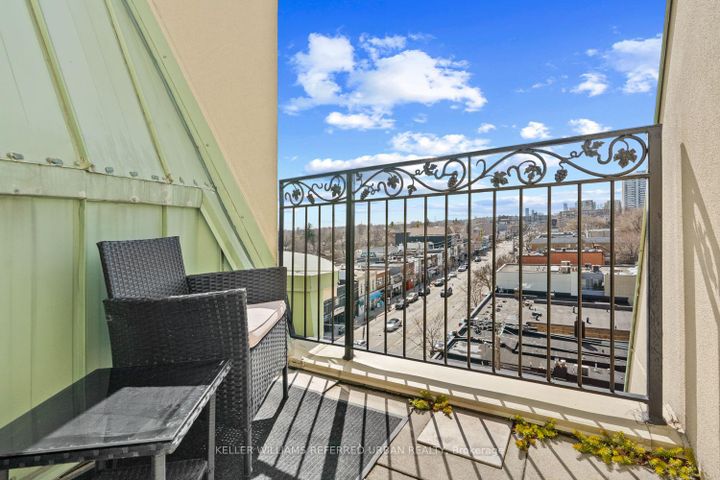 Photo 19 at 708 - 650 Mount Pleasant Road, Mount Pleasant West, Toronto