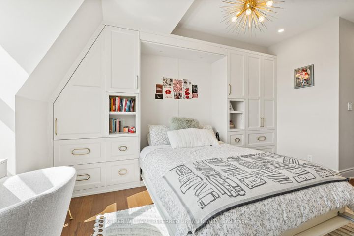 Photo 33 at 708 - 650 Mount Pleasant Road, Mount Pleasant West, Toronto