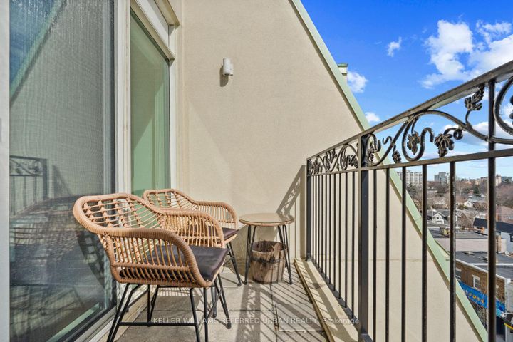 Photo 38 at 708 - 650 Mount Pleasant Road, Mount Pleasant West, Toronto