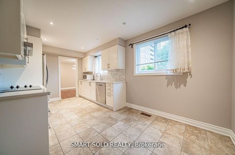 Photo 7 at 120 Abbeywood Trail, Don Mills, Toronto