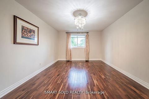 Photo 11 at 120 Abbeywood Trail, Don Mills, Toronto