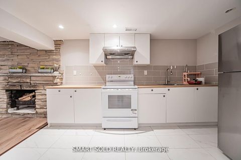 Photo 20 at 120 Abbeywood Trail, Don Mills, Toronto