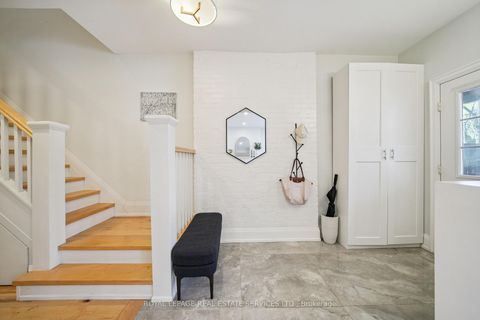 Photo 4 at 29 Parkside Drive, Swansea, Toronto