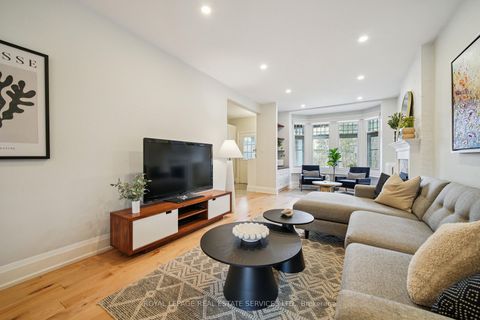 Photo 9 at 29 Parkside Drive, Swansea, Toronto