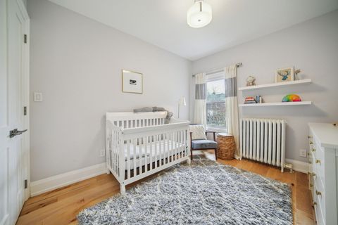 Photo 20 at 29 Parkside Drive, Swansea, Toronto