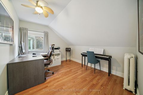 Photo 27 at 29 Parkside Drive, Swansea, Toronto