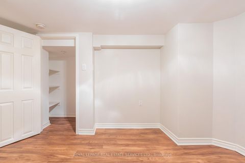 Photo 37 at 29 Parkside Drive, Swansea, Toronto