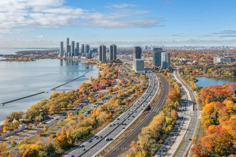 Photo 46 at 29 Parkside Drive, Swansea, Toronto