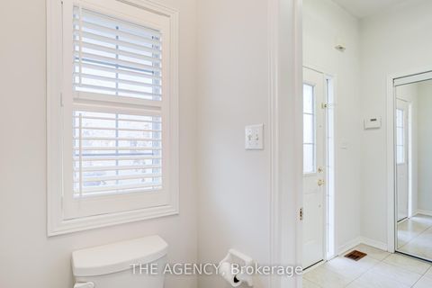 Photo 4 at 6 Levellands Crescent, Langstaff, Richmond Hill