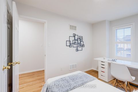 Photo 28 at 6 Levellands Crescent, Langstaff, Richmond Hill