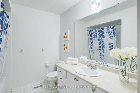 Photo 29 at 6 Levellands Crescent, Langstaff, Richmond Hill