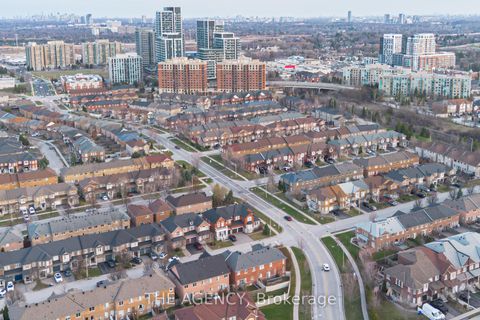 Photo 45 at 6 Levellands Crescent, Langstaff, Richmond Hill