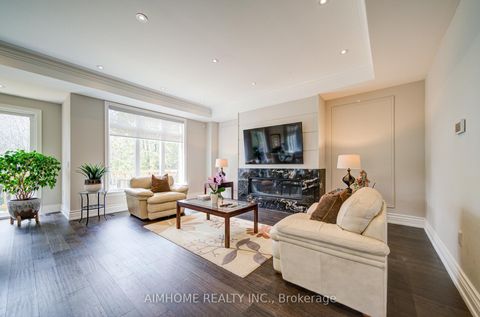 Photo 17 at 212 Sussex Avenue, Harding, Richmond Hill