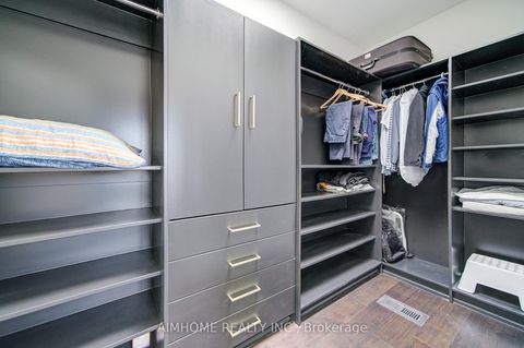 Photo 34 at 212 Sussex Avenue, Harding, Richmond Hill