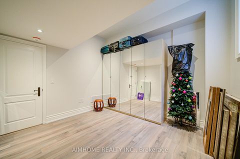 Photo 39 at 212 Sussex Avenue, Harding, Richmond Hill