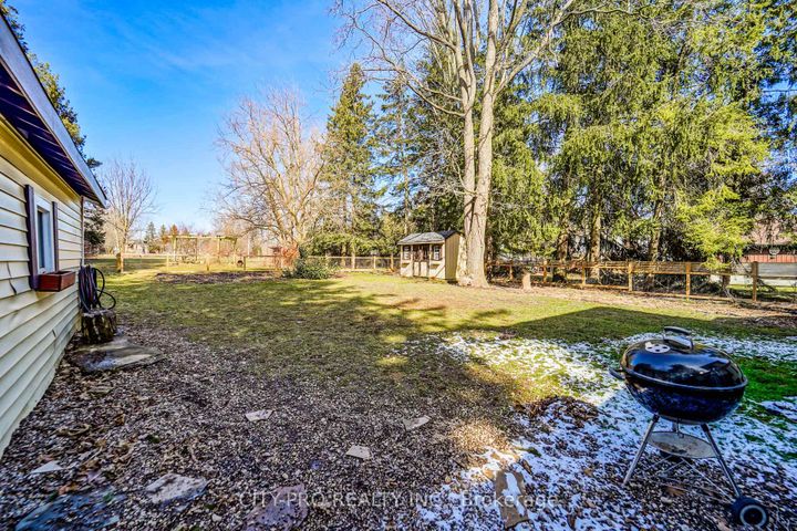 Photo 6 at 443 5th Concession Road W, Rural Flamborough, Hamilton