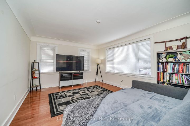 Photo 14 at 443 5th Concession Road W, Rural Flamborough, Hamilton