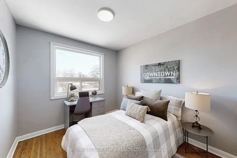 Photo 9 at 116 Lord Roberts Drive, Eglinton East, Toronto