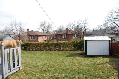 Photo 17 at 116 Lord Roberts Drive, Eglinton East, Toronto