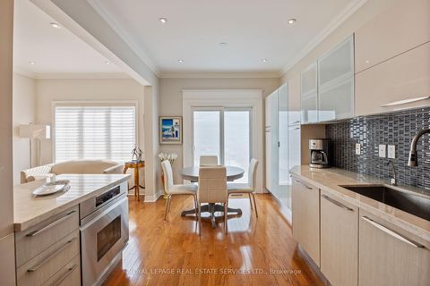 Photo 6 at 140 Kingsbridge Circle, Beverley Glen, Vaughan