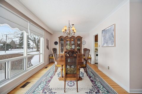 Photo 9 at 7 Pettit Drive, Richview, Toronto