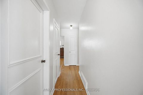 Photo 17 at 7 Pettit Drive, Richview, Toronto