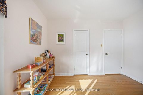 Photo 23 at 7 Pettit Drive, Richview, Toronto
