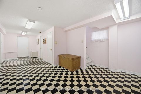 Photo 27 at 7 Pettit Drive, Richview, Toronto