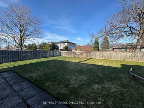 Photo 41 at 7 Pettit Drive, Richview, Toronto