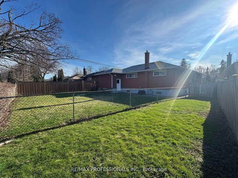 Photo 42 at 7 Pettit Drive, Richview, Toronto