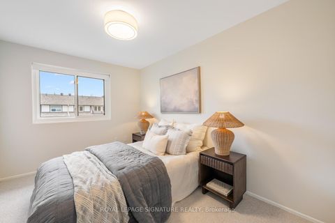 Photo 23 at 20 Crest Fern Way, Don Valley Village, Toronto