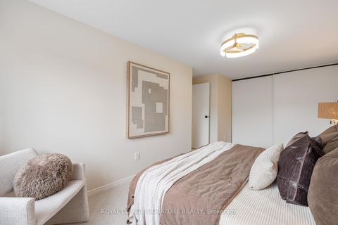 Photo 33 at 20 Crest Fern Way, Don Valley Village, Toronto