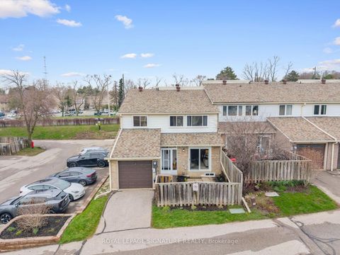 Photo 43 at 20 Crest Fern Way, Don Valley Village, Toronto