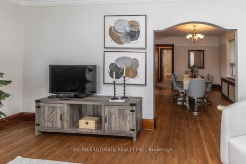 Photo 7 at 41 Thirty Third Street, Long Branch, Toronto